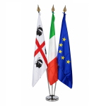 Kit Portabandiera da Interno Completo per 3 Bandiere con Base, 3 Aste da 2 Metri e Puntali in Ottone - Made in Italy